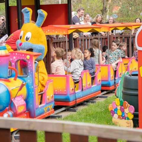 pasen in een pretpark