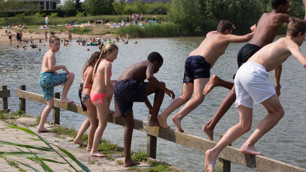 buiten zwemmen